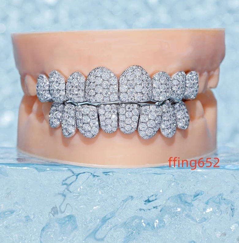 Hot Selling Custom Made Personalized Tooth Sterling VVS Moissanite Diamond Mens Iced Out Grillz Teeth Decoration
