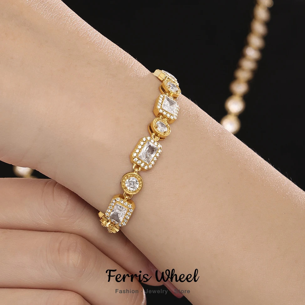 Fashionable Round Square Zircon Gold Plated Bracelet for Women Stainless Steel Bracelet Vintage Daily Charm Jewelry Gift 250326