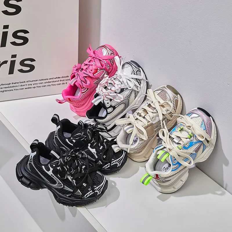 Athletic Outdoor Childrens brand casual sports shoes 2023 autumn boys and girls sports shoes childrens thick soled sports shoes womens short and chubb