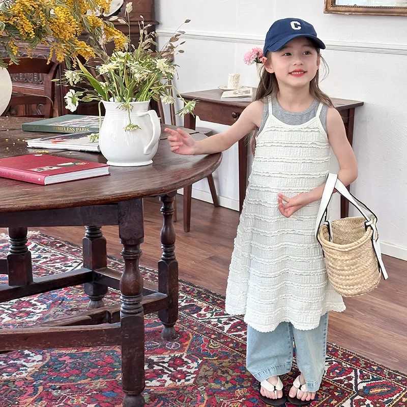 Childrens clothing girl sleeveless dress 2024 summer new fashion mid length lace solid color casual princess slippers W250326