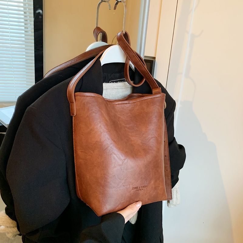 Advanced, Fashionable, Simple, Mother And Child Bucket For Women 2024 New Niche Design, Versatile Single Shoulder