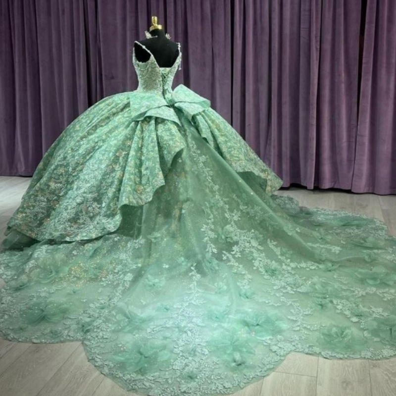 Mint Green Quinceanera Dresses Applique Embroidery Beading Flower Spaghetti Strap Party Birthday Dress Lace Up Court Train Ball Gown 2025