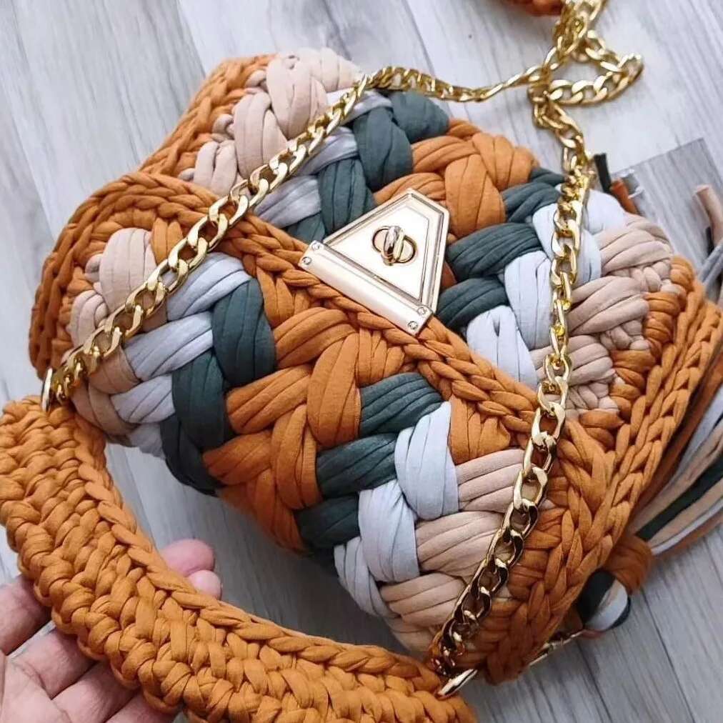 2024 Women's Shoulder Hot Selg Handmade Crochet With Contrasting Woven Bag Designer Handbag Bags For Lady