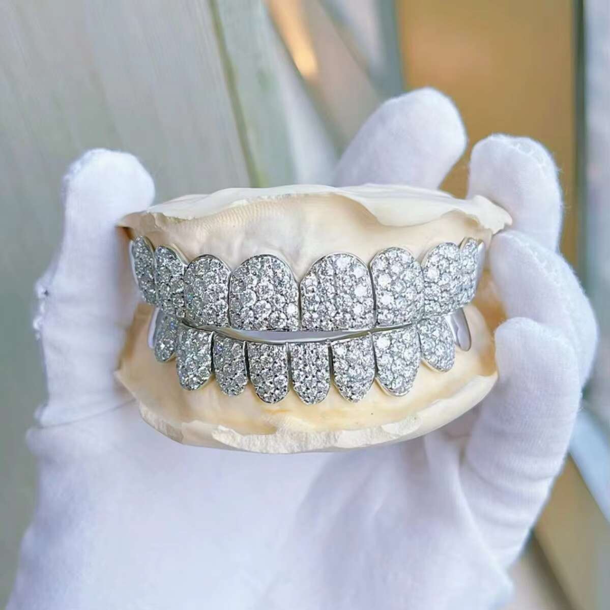 Custom S925 Sterling Silver Gold 10K 14k 18K VVS Moissanite Diamond Luxury Hip Hop Grillz for Teeth