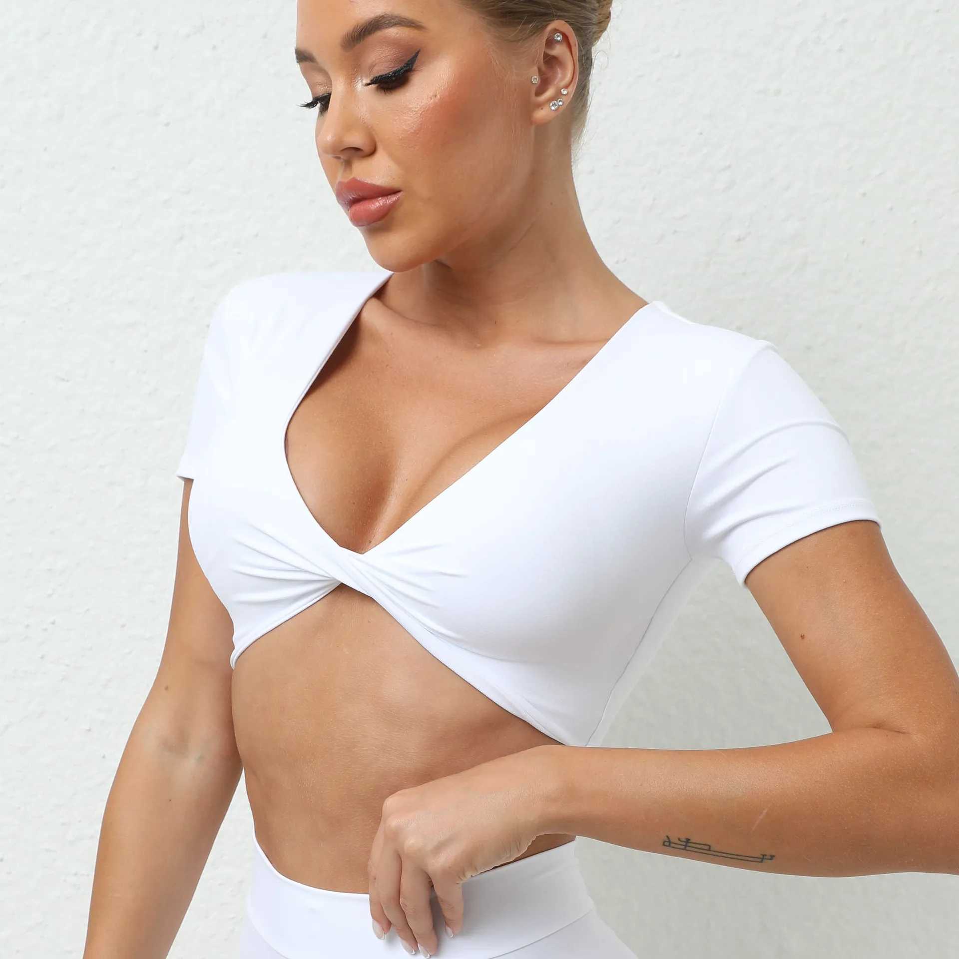Red and white sports shorts womens gym womens fitness sexy crop top fast drying yoga clothes breathable sportswear women W250326