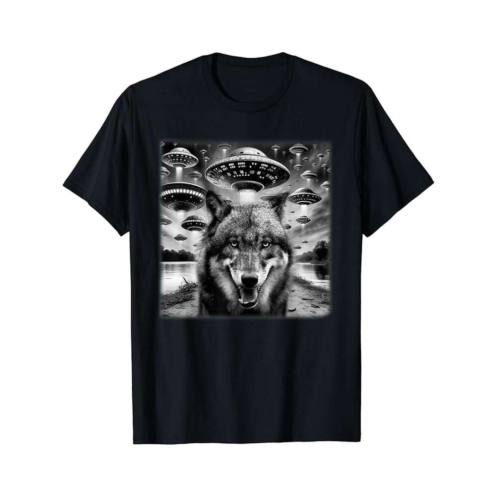 Designer T shirt Winter Wolves Peaceful Snowscape Portrait Art Noveau - 220g Tshits
