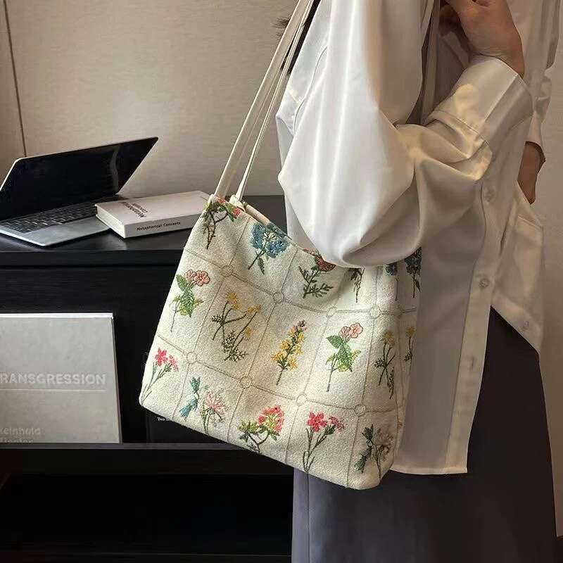 Large-capacity Embroidered Tote Women Summer Trendy Cloth Niche Embroidery Shoulder Bag Texture Bucket Canvas Bags