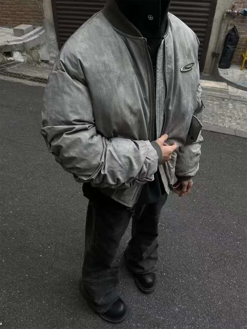 Retro Wasteland Wind Jackets Pleated Design Flight Jacket Baseball Cotton Suit American Parkas Hip Hop Winter Coat New Man