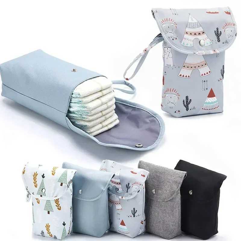 New Waterproof and Reusable Baby Diaper Bag Baby Handbag Large Capacity Mommy Diaper Storage Bag Carrying Bag for Going OutC250326