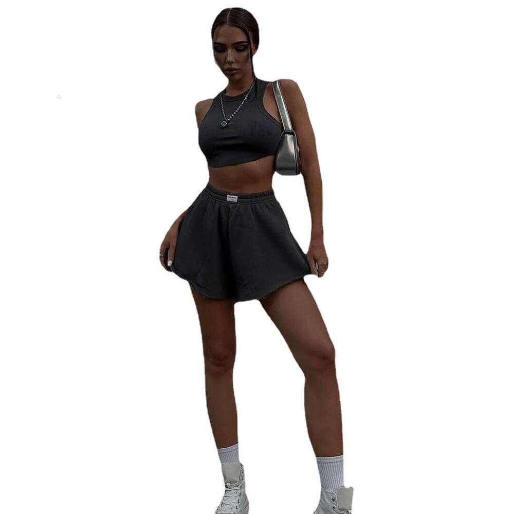 2024 summer new knitted casual sports suit solid color vest shorts two-piece set ins