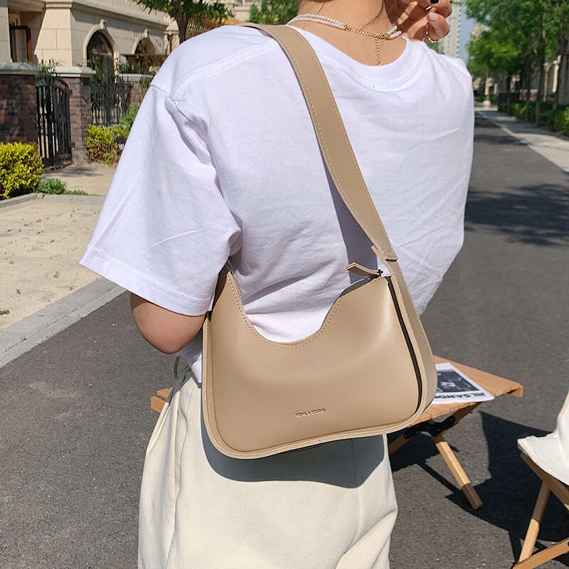 Underarm for Women 2023 New Fashion Wide Strap Simple Solid Color Single Shoulder Crossbody Bag