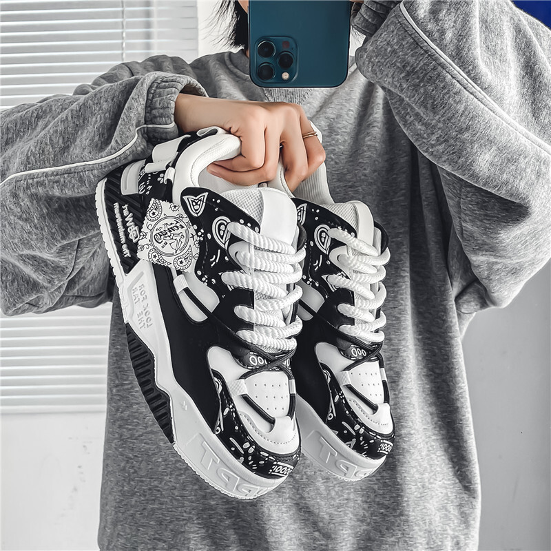 New Trend Designer Shoes For Men In Summer Internet Famous Thick Soled Versatile Breathable Sports Board Shoes Casual Teenage Height Increasing Niche 