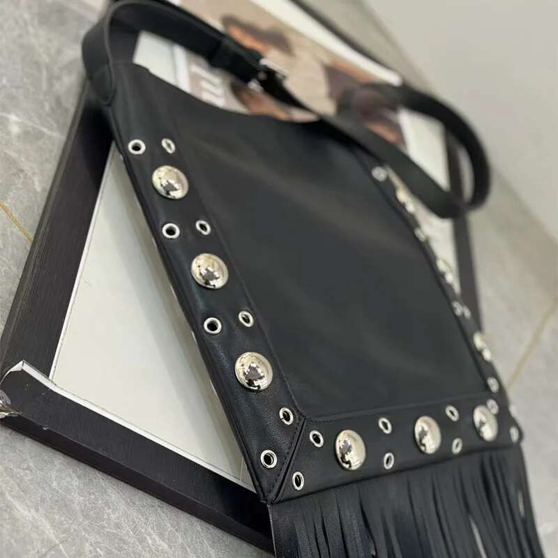 Brand Large Studs Fringe Shoulder Bag For Women 2025 Spring New Runway Rivet Crossbody Square Street Style Ladies Handbag