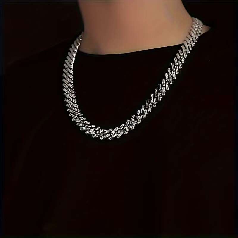 Moissanite Necklace Pendant 925 Silver Cuban ChainCuban Necklace Cuban Clavicle Chain for Men and Women.Engageme