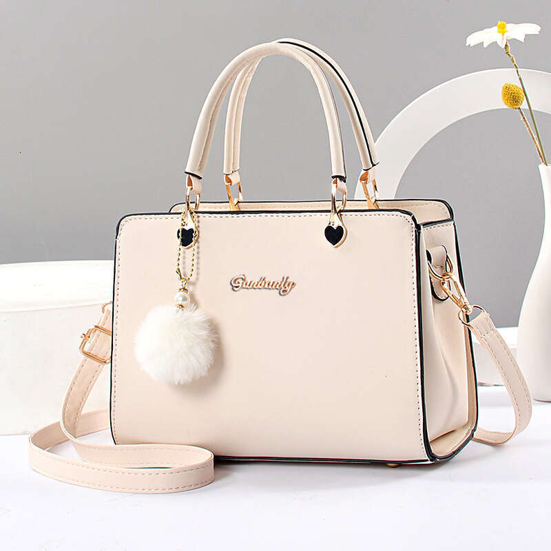 32 2024 New Trendy Fashion and Atmospheric Cross Shoulder Versatile Women's Handbag Bag Middle aged Mom's Style