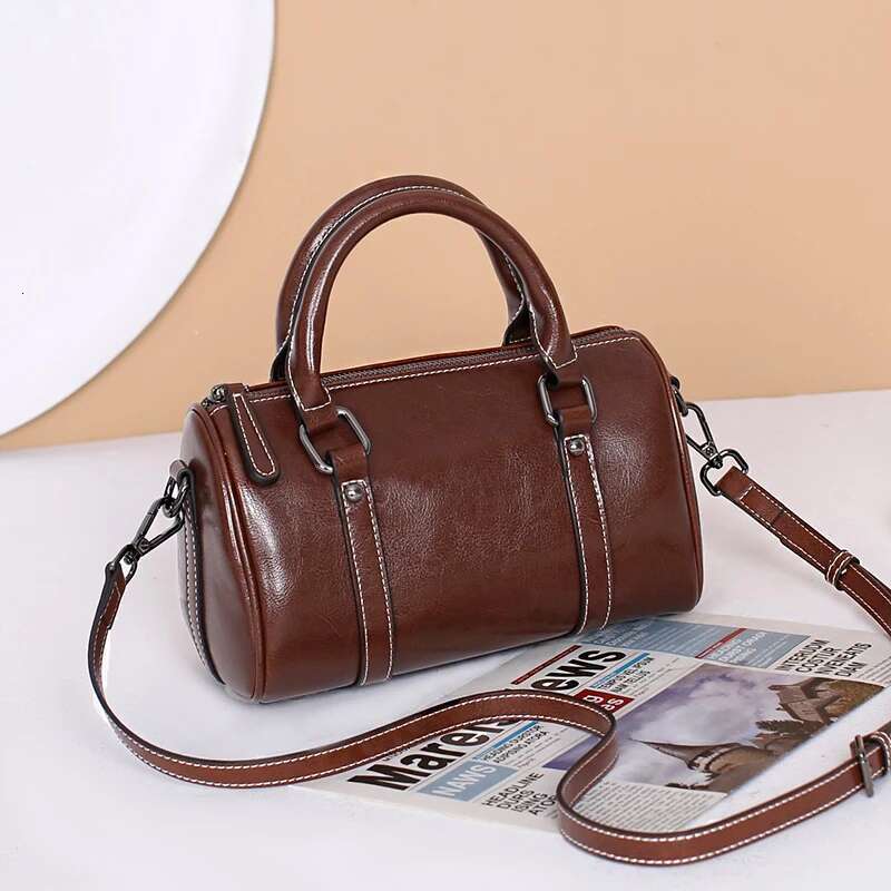 Genuine Leather Fashion Classic Female Boston Bag Large Capacity Women Split Messenger Bags Lady's Commute Solid Color Handbag