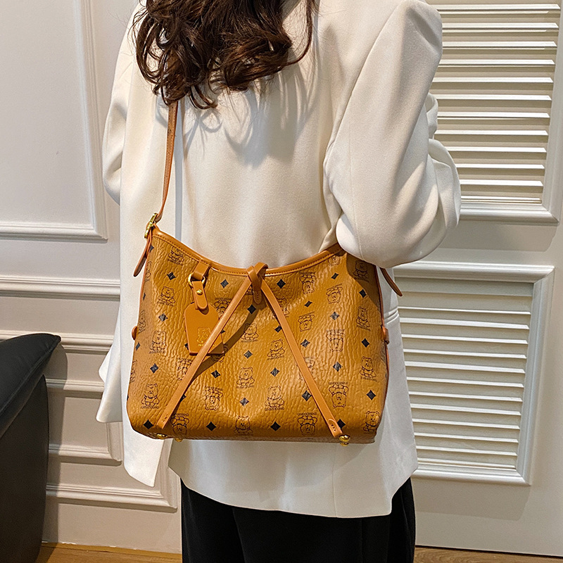 Free shipping 2025 designer bag Shoulder tote Bags For womans ladies flap brown lady handbag girl crossbody Underarm bag