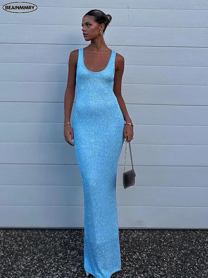Sexy deep U-neck shoulder strap sleeveless high waisted Maxi dress for womens fashionable shiny knitted long dress womens evening dress 250322