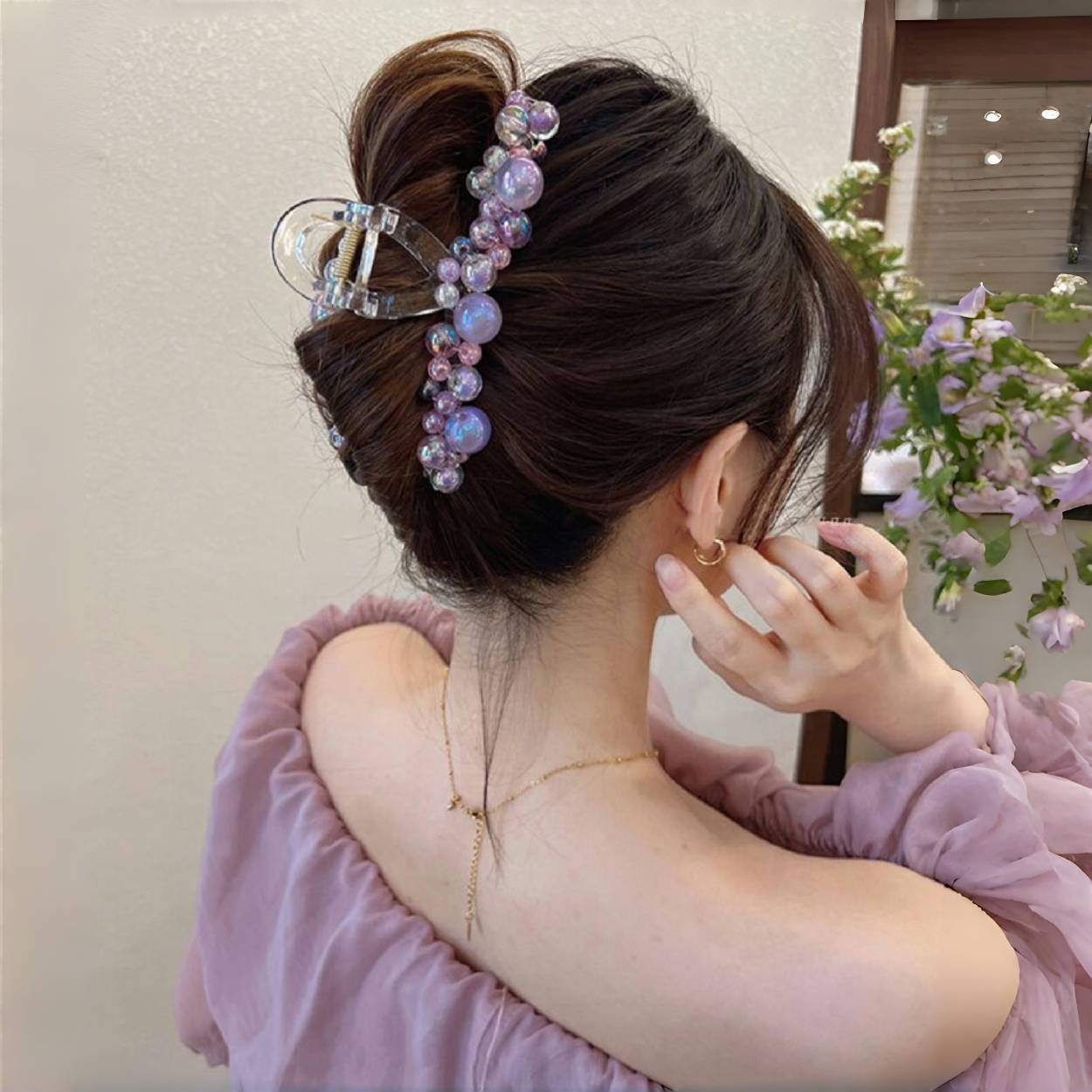 Elegant Hair Clip for Women Versatile Fashion Accent for Daily Wear & Events