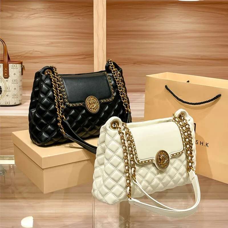 Brand Genuine Leather Chain For Women In 2024, New Designer With A Sense Of , Large Capacity Underarm Shoulder Bag