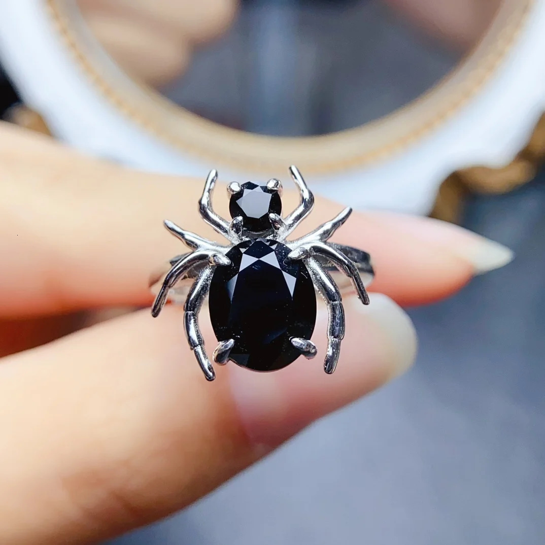 FS Fashion Real S925 Pure Silver 8 * 10 Natural Black Spinel Spider Ring with Certification Womens Exquisite Charm Jewelry 250322