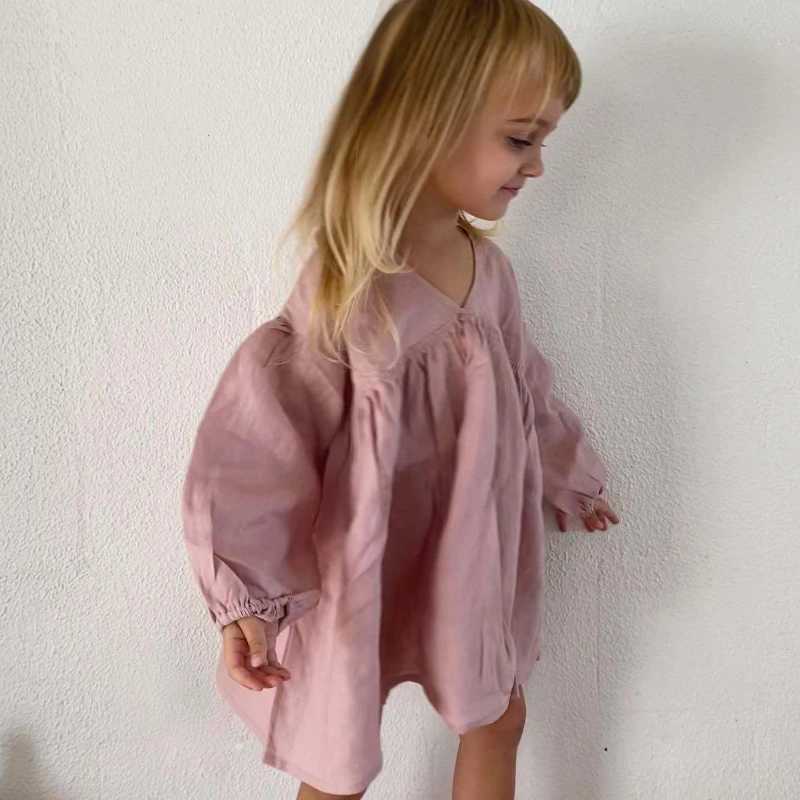 Girl Sweet Bubble Sleeve Linen Dress 2025 Spring New Baby Girl Retro Cotton Linen V-neck Loose Princess Dress Childrens Clothing W250326