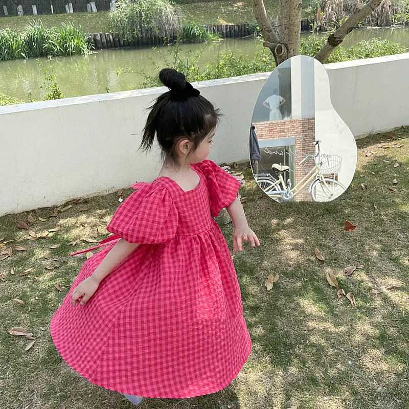 Grid bandage bow red fluffy sleeves childrens dress girls clothing childrens clothing cute princess dress girls 3t-7t years W250326