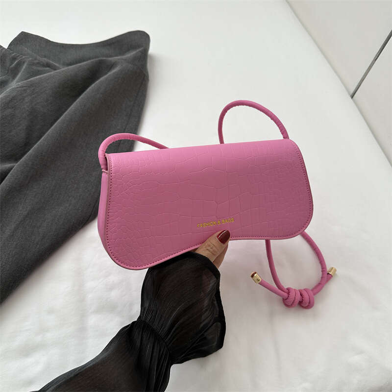 Instagram niche texture underarm bag 2023 summer solid color PU small square stylish commuting single shoulder crossbody bag, handheld