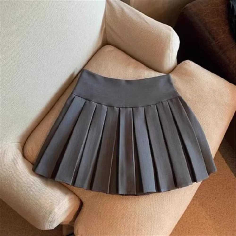Spring Girls High Waisted A-Line White Wrinkle Skiing Childrens Clothing Fashion Girls Half body Skiing Baby SprintT250326