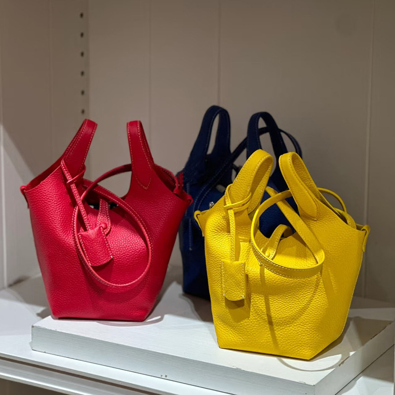 2025 New Candy Color Macaron Women's Cabbage Basket Minimalist Style Handheld Water Bucket Bun Mother Bag Mini