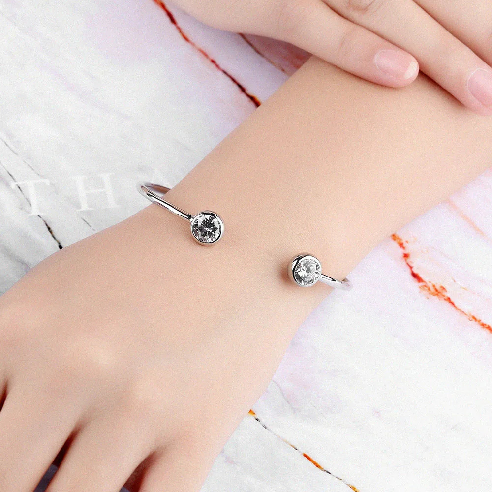 Lokaer Trendy Stainless Steel Open Bangles For Women Girl Gold Plated Bezel Setting Cubic Zirconia Cuff Bracelet B18094 250318