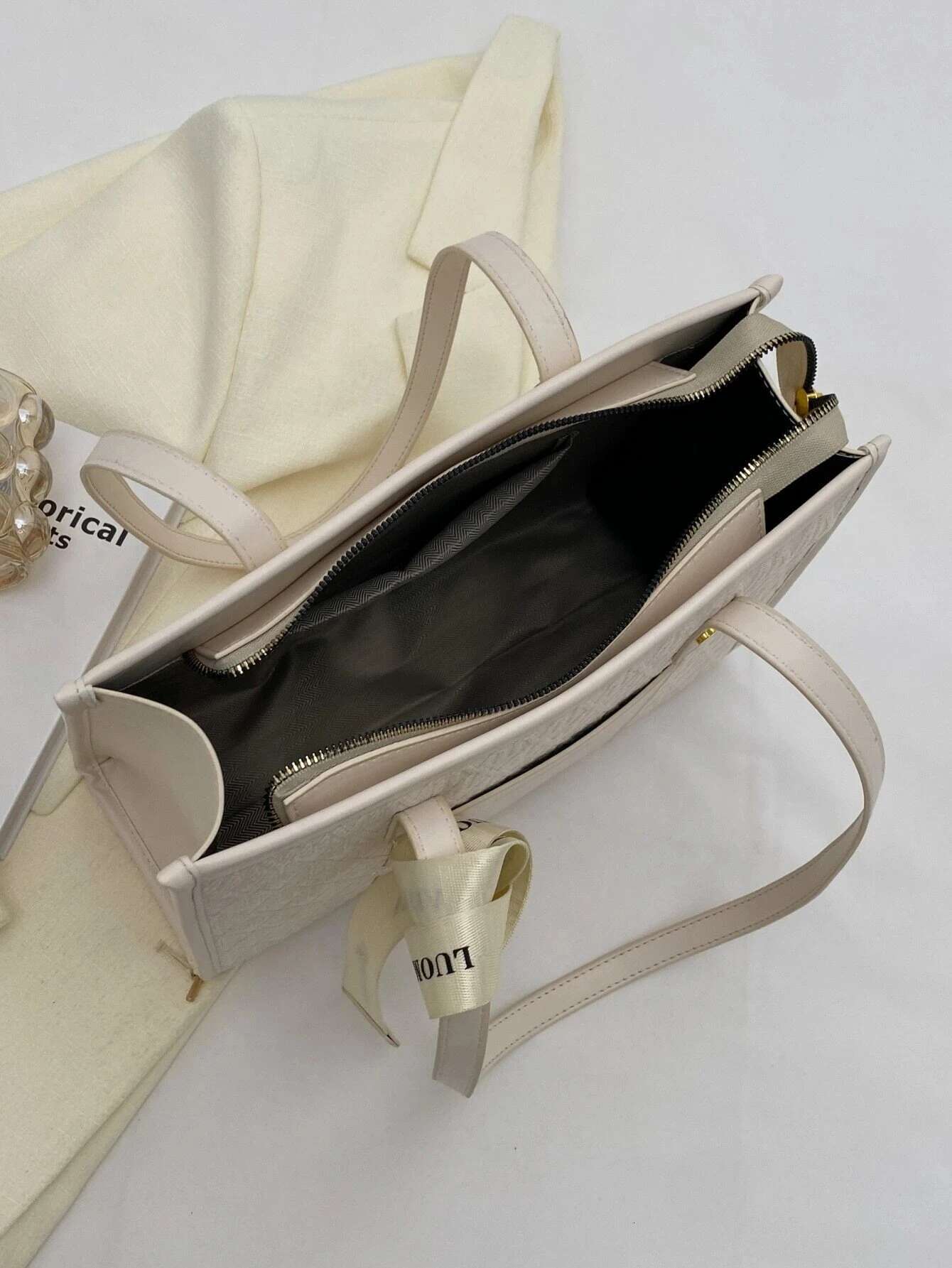 Letter Graphic Tote Bow With Alphabet Print Scarf Decor Fashionable And Simple Design Large Capacity Shoulder Bag