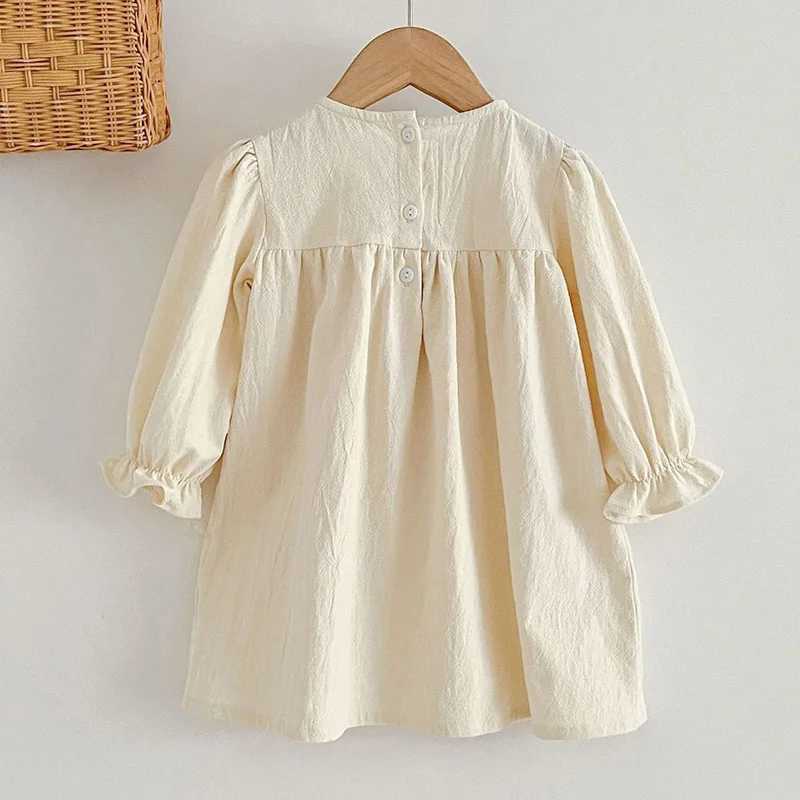 Spring and autumn childrens baby girl long sleeved sweet lace princess dress new childrens baby girl dress childrens clothing W250326