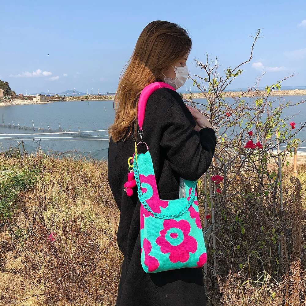 Fashion Wer Crochet Wrist Tote Acrylic Chains Women's Handbags Designer Knitting Shoulder Bags For Women Shopper Bag