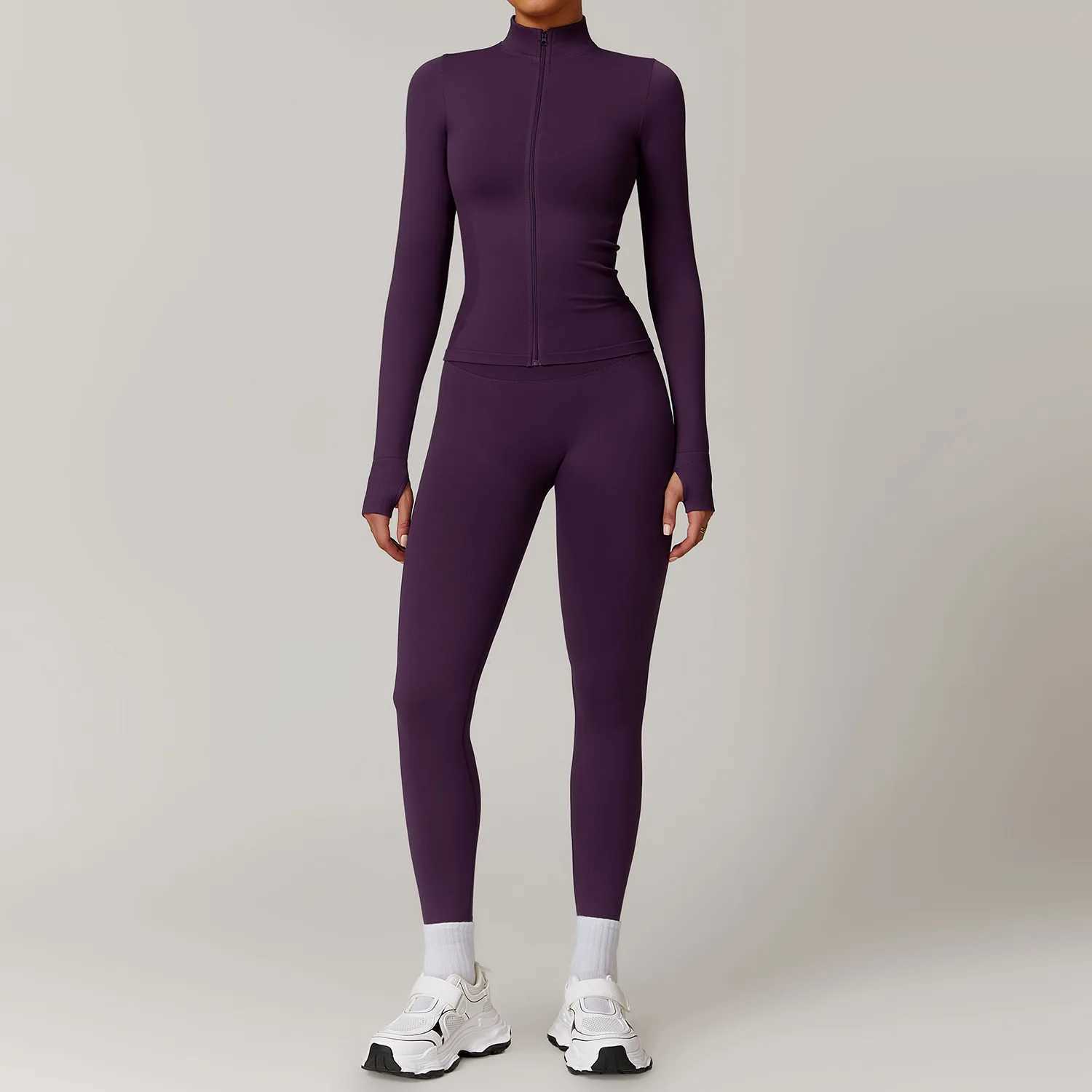 Seamless yoga set gym clothing sports jacket yoga set womens fitness long sleeved jacket track and field clothing sports bra gym leg set W250326