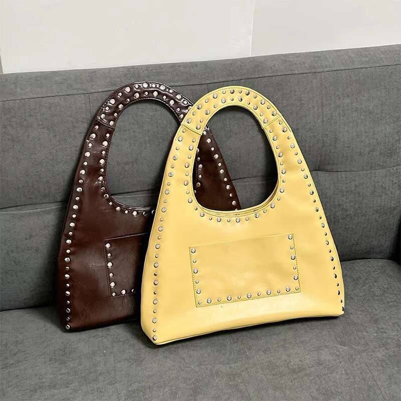 Retro Rivet Underarm Shoulder Wasteland Style Metal Stud Motorcycle Bag Oil Wax Leather Women Handbag Brown Side Tote Bags