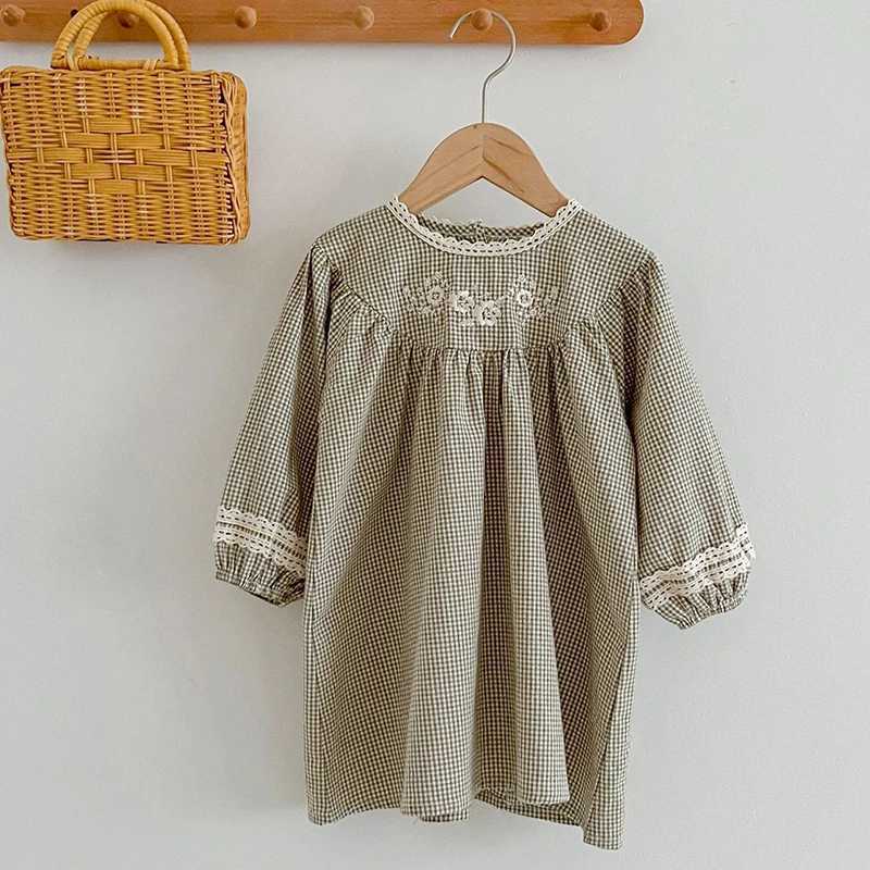 Autumn and Spring Baby Par Dress Long Sleeve Cotton Plaid Embroidery sisters Dress Childrens Princess Dress Baby Girls Pants W250326