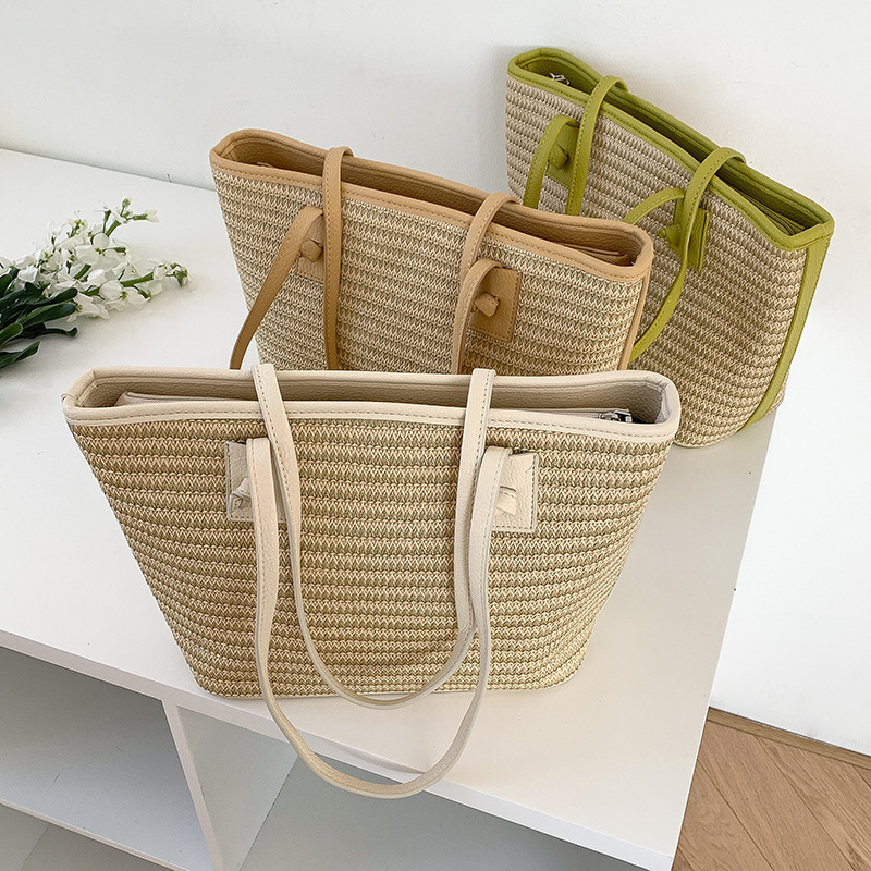 2025 Spring/summer New Color Contrasting Soft Grass Woven Large Capacity Travel Versatile Beach Simple Shoulder Bag Designer Bag for Women