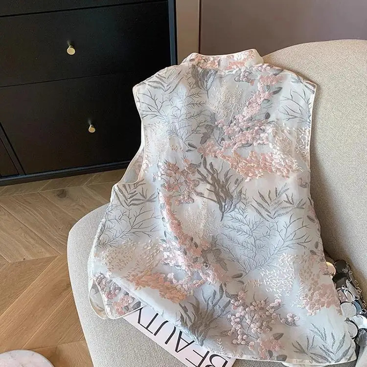 Light Cloud Color Style Chinese fashion high-end niche vertical collarless sleeveless retro vest 250320