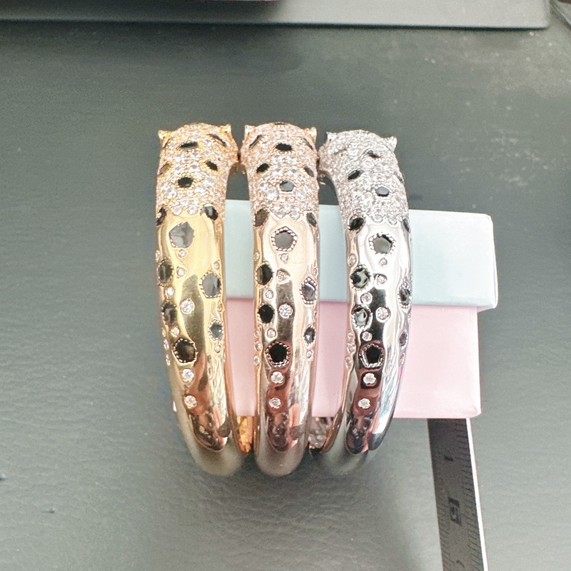hion Panther Bangle Plated Gold Diamond Inlay Black Enamel Spots Green Eyes Leopard Head Open Cuff Ladies Sterling Silver Bangle S Z250910
