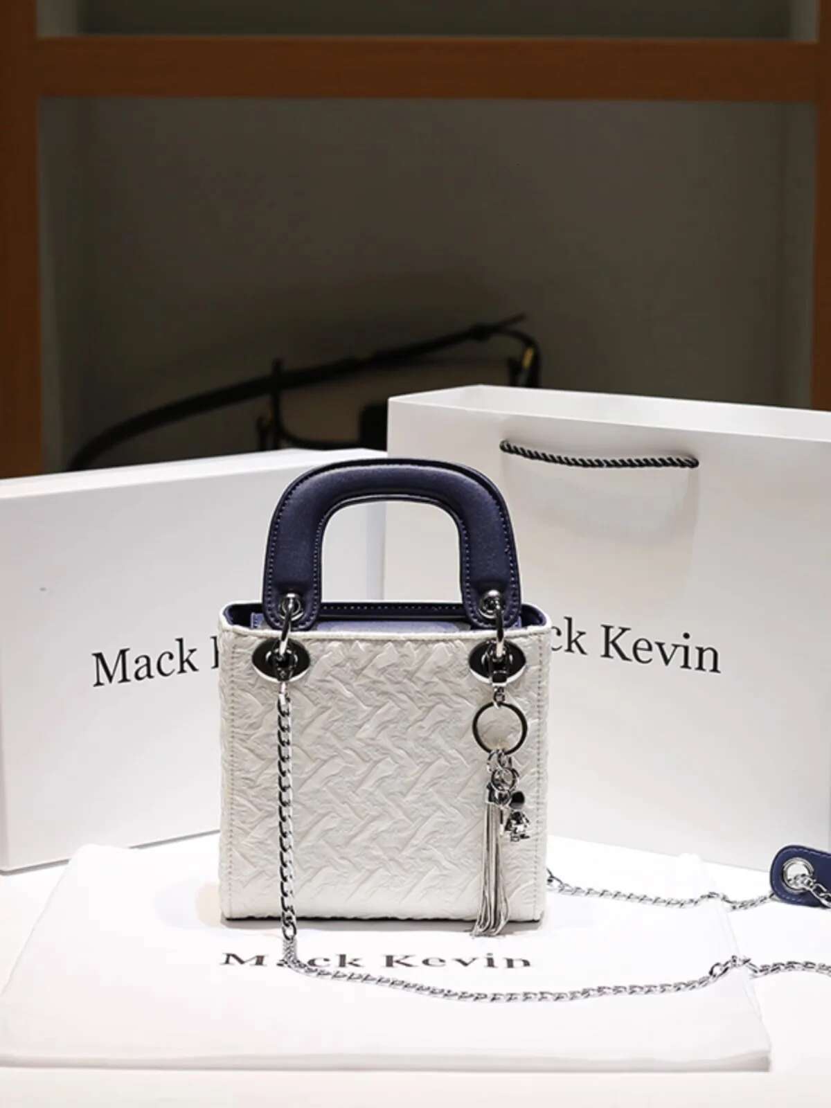 Newly Fashion Pleated Square Handbag With Contrast Color And Delicate Decoration Women's Popular Chain Bag