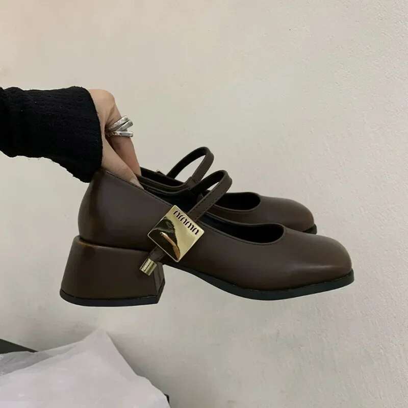 2025 Summer New Women's Shallow Button Women's Elegant Square High Heels Single Street Style Designer Fashion High Heels