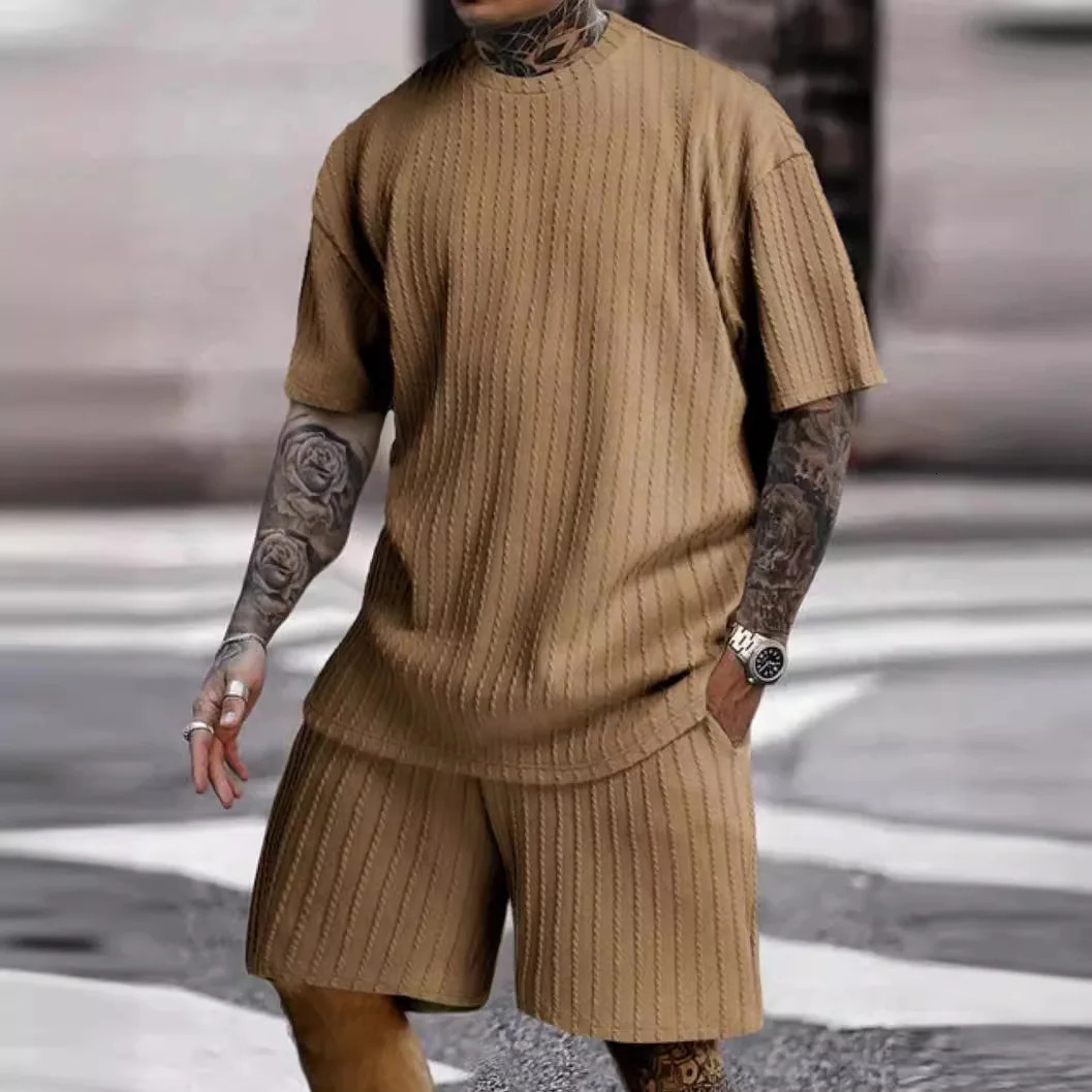 2025 Mens Sportswear Project Solid Color Round Neck Pulling Flower Vertical Pattern Casual Comfort Tshirt Two Piece Set 250326