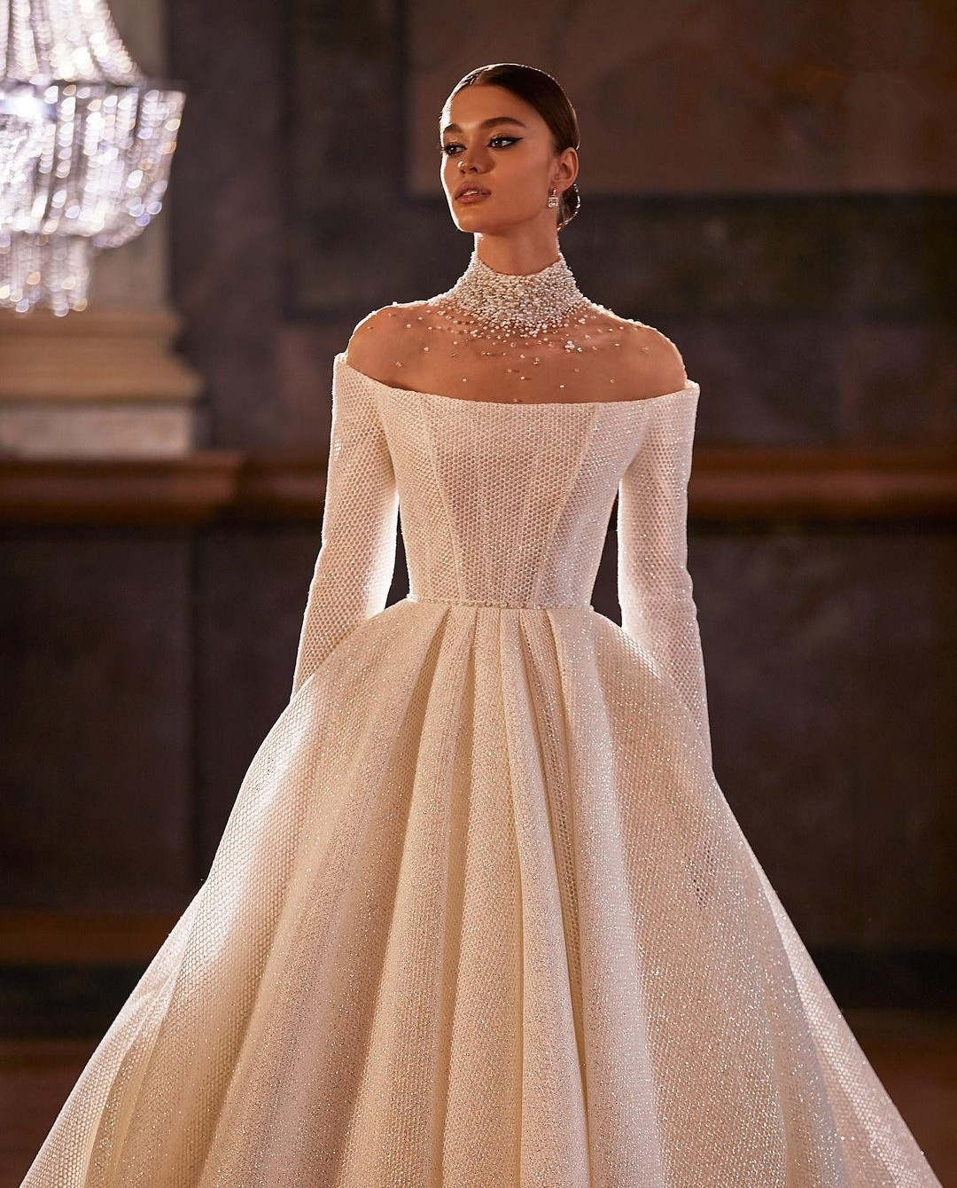 Vintage A-Line Wedding Dresses Boat Neck Long Sleeve Vestido De Novia Customized Shiny Court Train Custom Made Bridal Gown