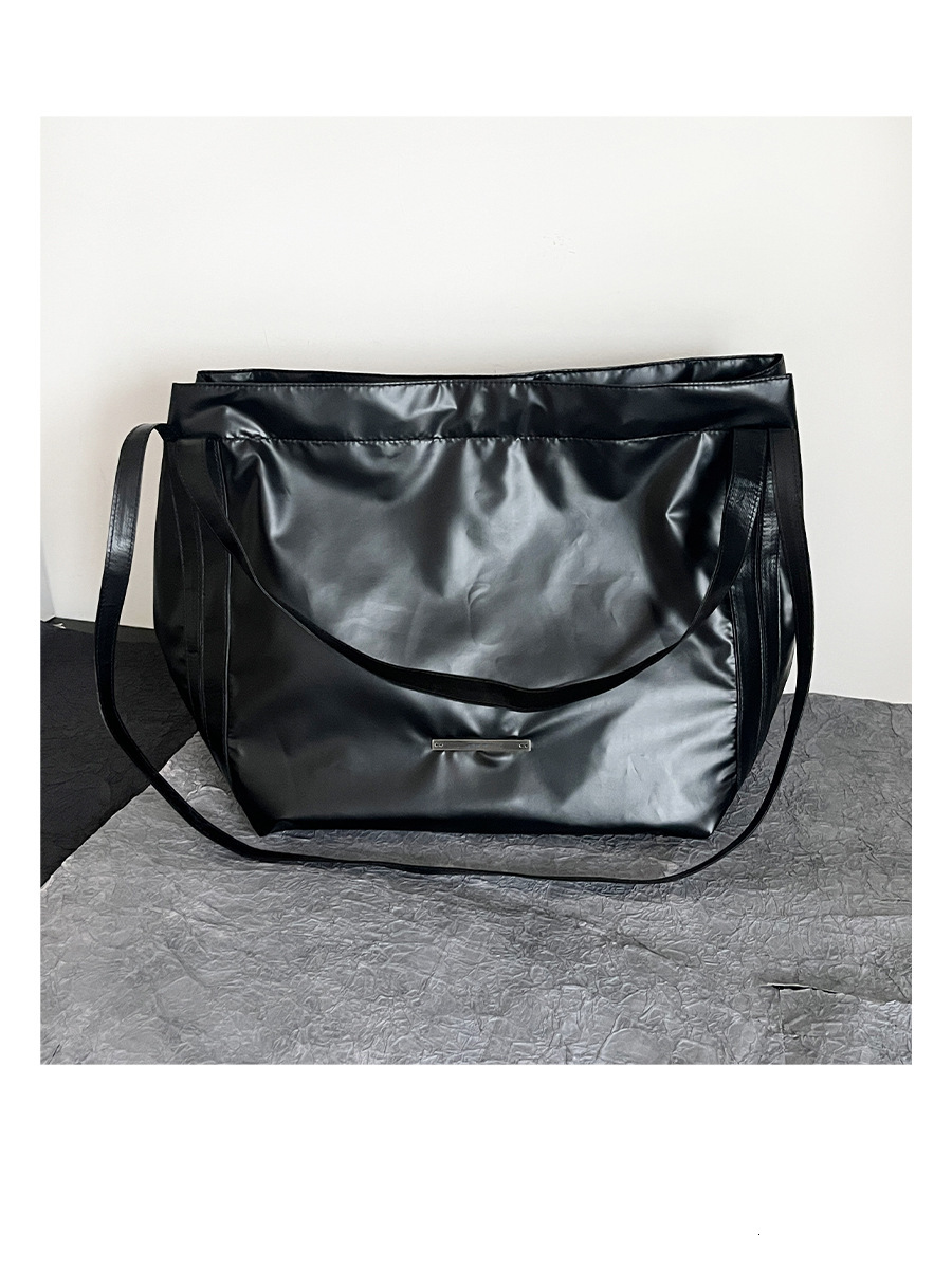 Matin Kim Women's Bag, Korean Niche Blogger's Same Shiny Casual Minimalist Style, One Shoulder Hand-Held Armpit Bag