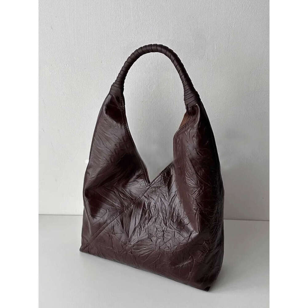 Women's Bags Women's Bags Super Hot Water Bucket For Women New Style, Popular This Year, High-End Sense, Niche Pleated Single Shoulder Tote 