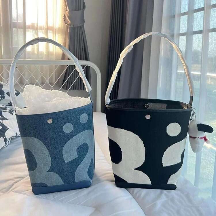 b5 Thailand Chaopai Large Capacity Bucket Bag 2024 New Water Washing Denim Knitted Letter armpit shoulder bag