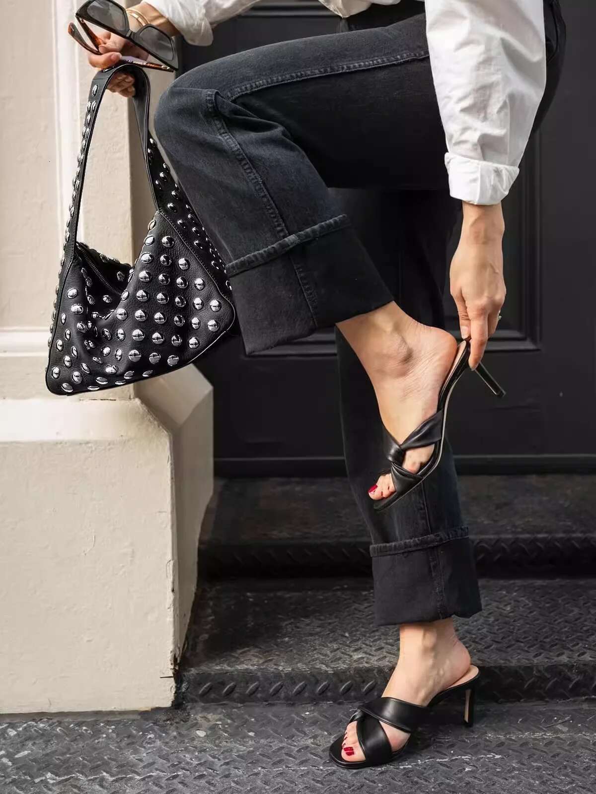 Hiatus Niche Design Kong Xiaozheninssame European And American Style Rivet Armpit Shoulder Bag Black Metal Motorcycle