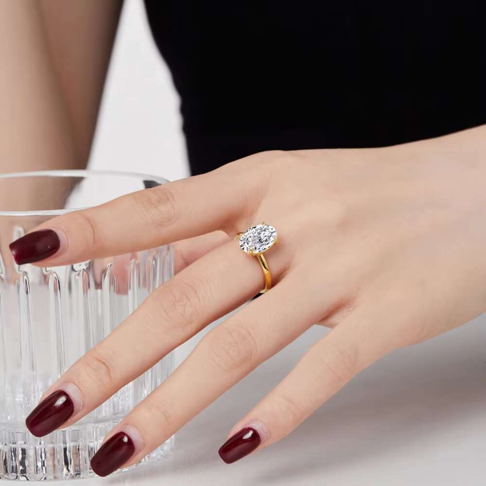 High Quality Wholesale 8x12mm Iced Cut 5A Zircon Jewelry Women 925 Silver Inlay Oval Cut Diamond Engagement Wedding Ring