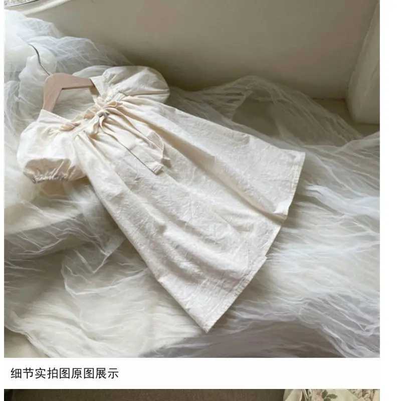 2015 New Korean Summer Dress New Western Bubble Sleeve Sweet Flower Square Collar Suit W250326
